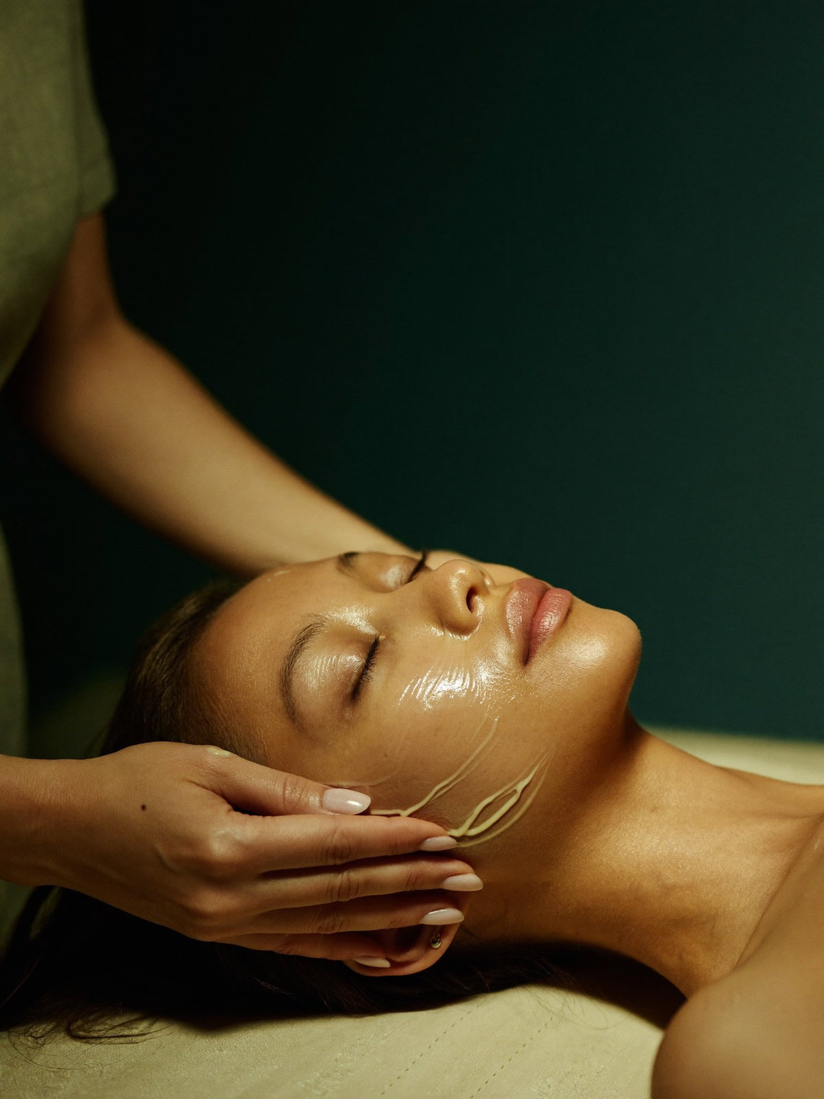 Thermal Resonance Face Therapy